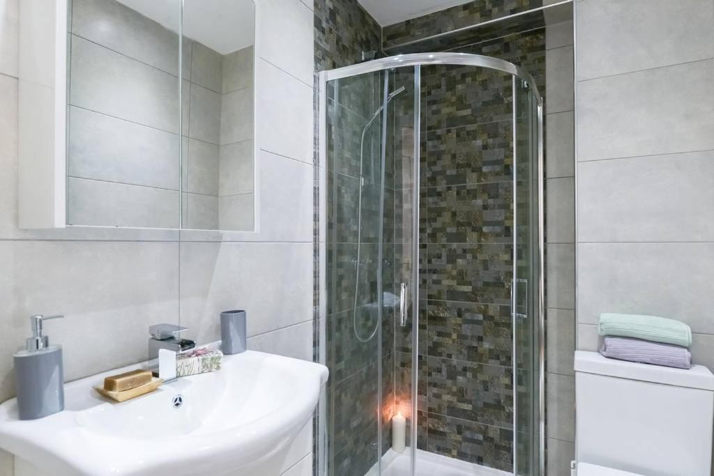 לונדון City Sparrow Apartments 5 מראה חיצוני תמונה