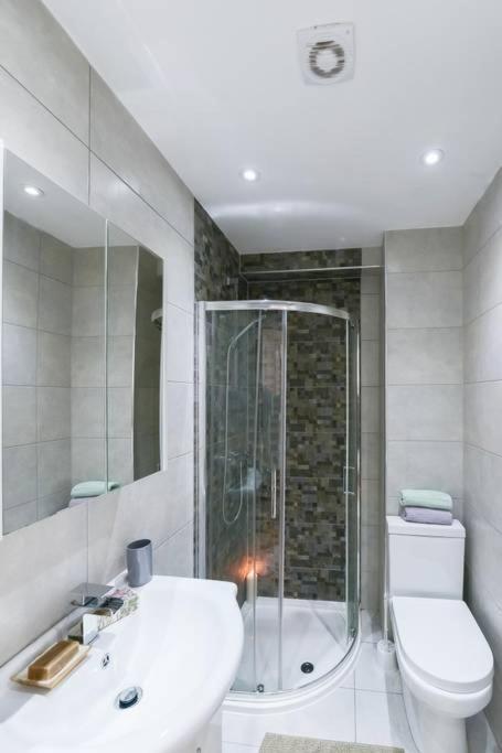 לונדון City Sparrow Apartments 5 מראה חיצוני תמונה